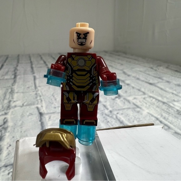 Ironman mini figurine - Picture 3 of 8